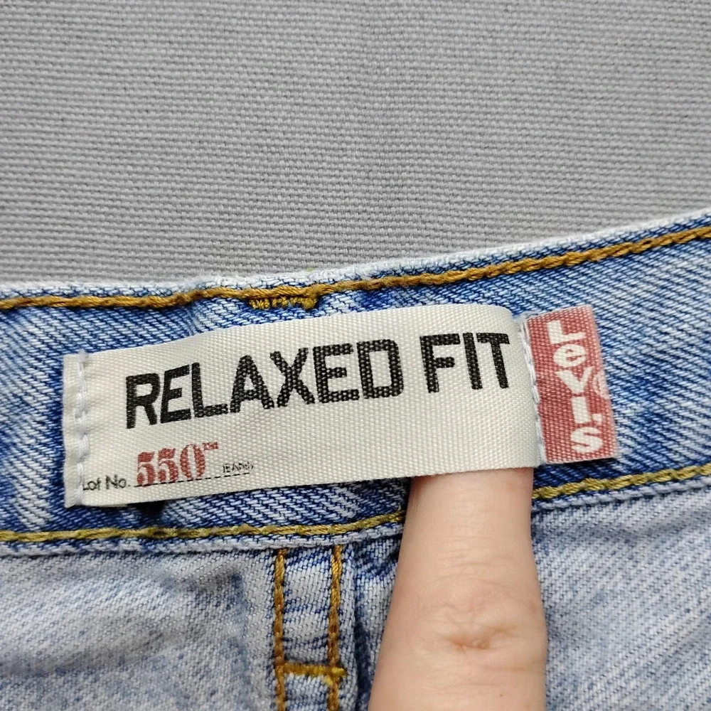 Levis 550 Relaxed Fit Jeans Mens 36x30 Light Wash Blue Denim Y2K